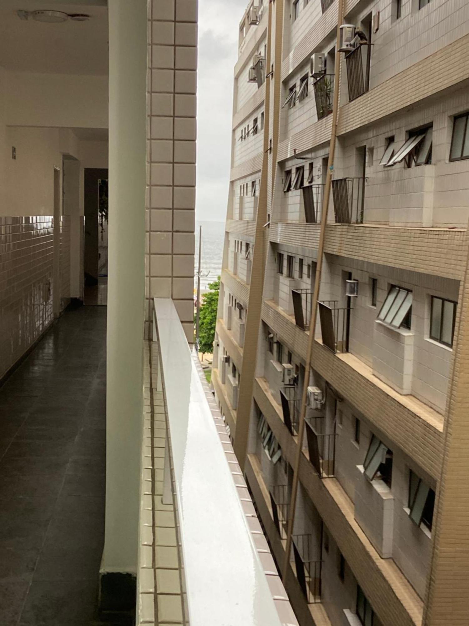 Apartamento Kitnet No Gonzaga Predio Frente Ao Mar